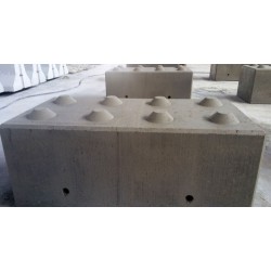 Betonowy element muru 120x60x50